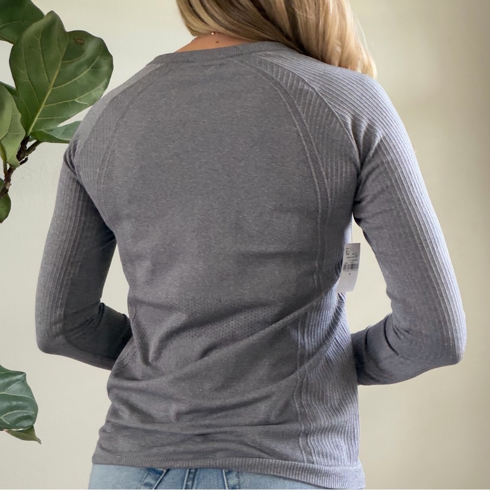 Old Navy Gray Ribbed- Athletic Long Sleeve Top - Picture 6 of 7